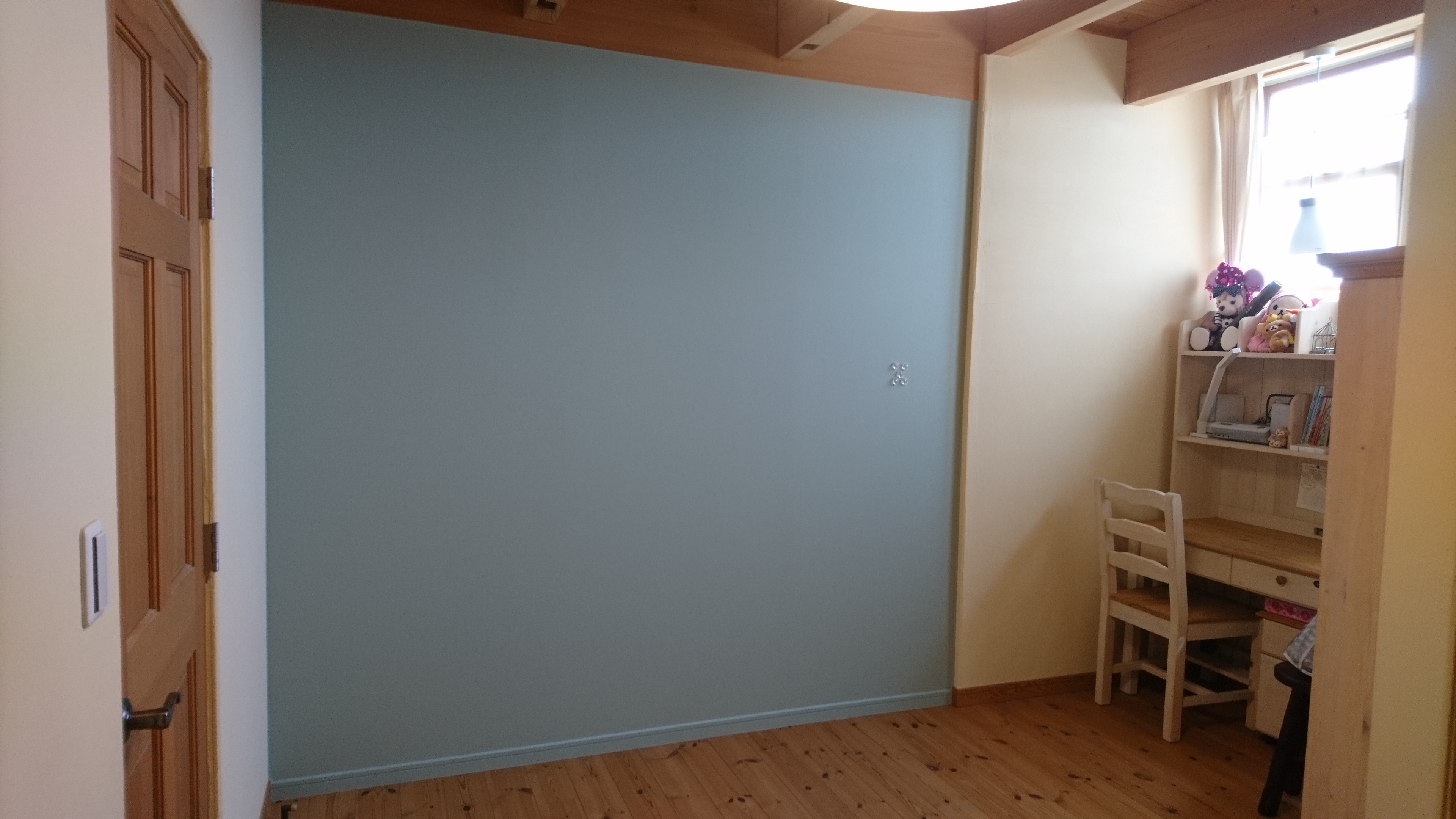 夏休み 子供部屋の壁を塗る 女性プランナーのブログ