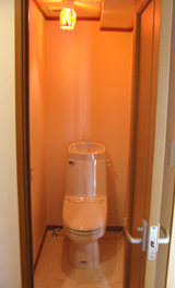 トイレの照明01