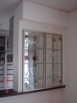 伊藤邸ガラス棚