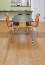 キッチン・リビング・ダイニングとすべて床暖房を設置。キッチンとリビングダイニ...