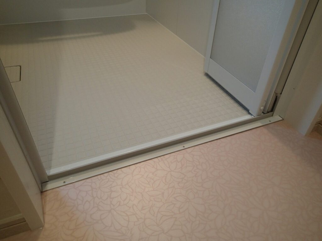 浴室リフォーム(リクシル アライズ1318サイズ)（リフォーム後）