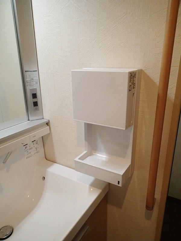 安心快適介護レストルーム(TDYリモデルスマイル作品コンテスト2018 トイレ部門 審査員奨励賞受賞)（リフォーム後）