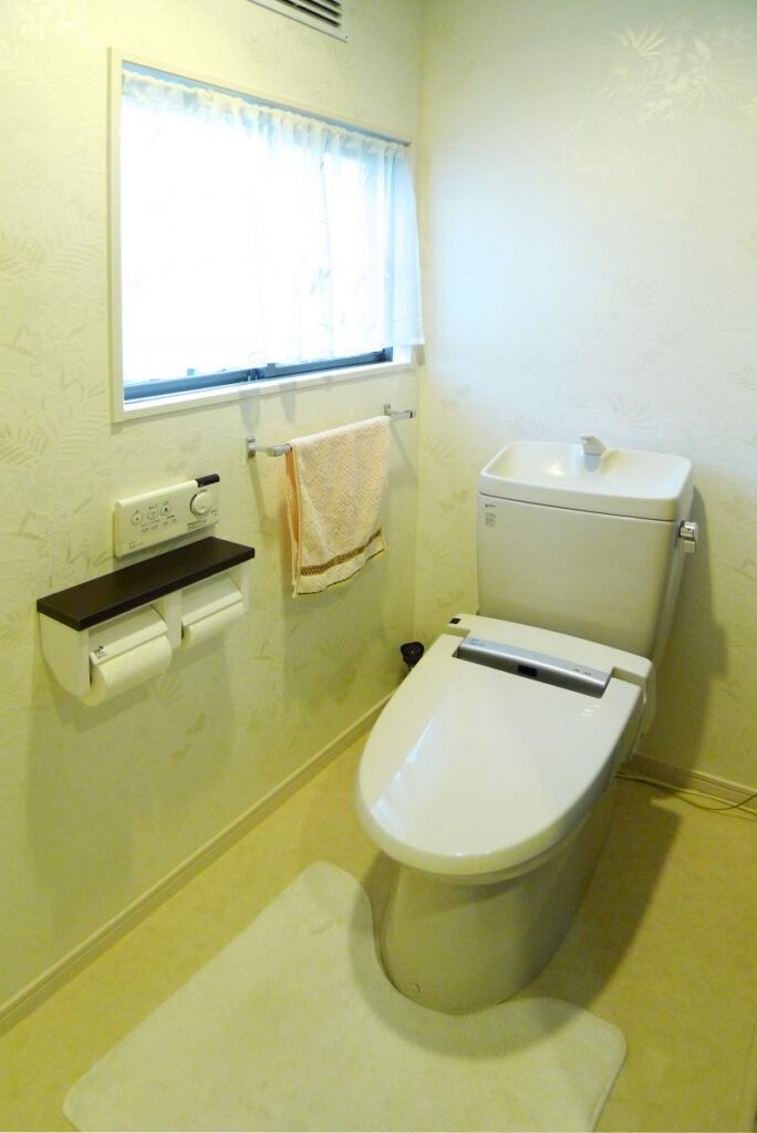 光と風を感じられるバリアフリーな住まい　トイレ
