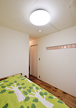 中古マンション+リフォームだから実現した理想の住まい　寝室