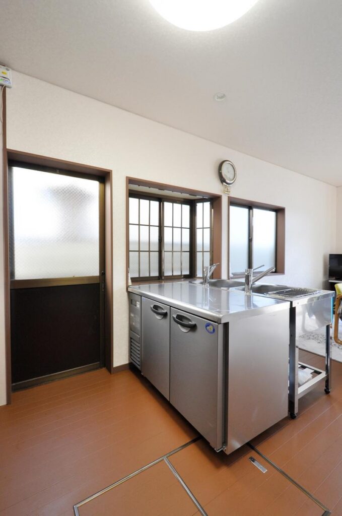 ご自宅でお花教室兼カフェの開業を目指してリフォーム　キッチン