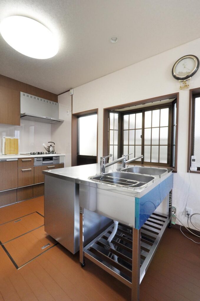 ご自宅でお花教室兼カフェの開業を目指してリフォーム　キッチン