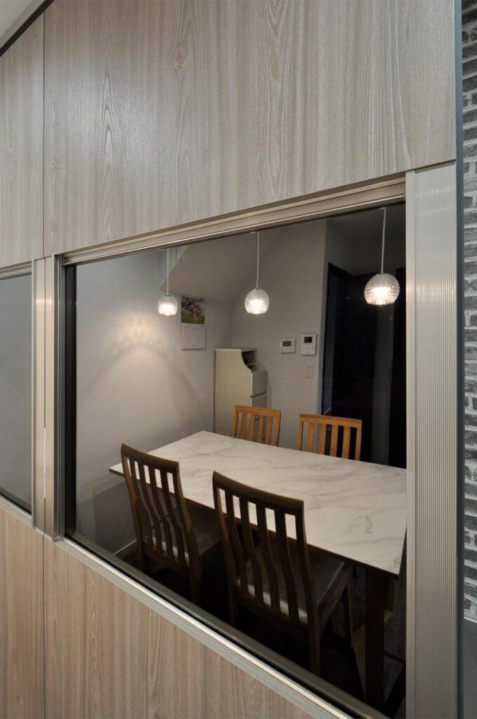 デザイナーズ住宅のようなおしゃれな住まい 豊富な収納でゆとりある上質な暮らしへ　キッチン