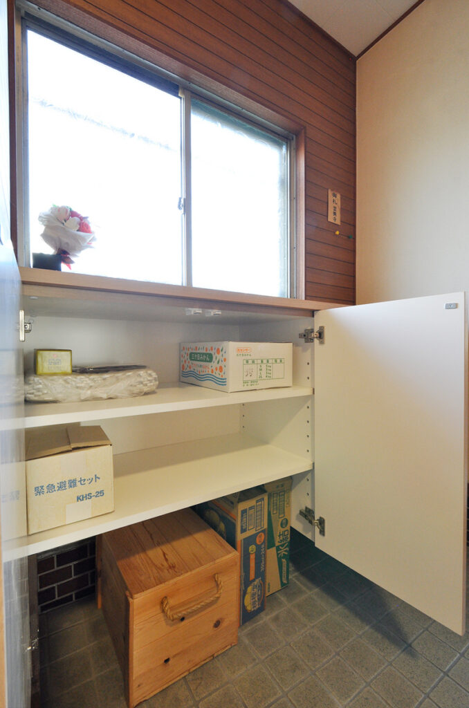 親子で安心して暮らすための水まわり・間取り一新リフォーム　玄関