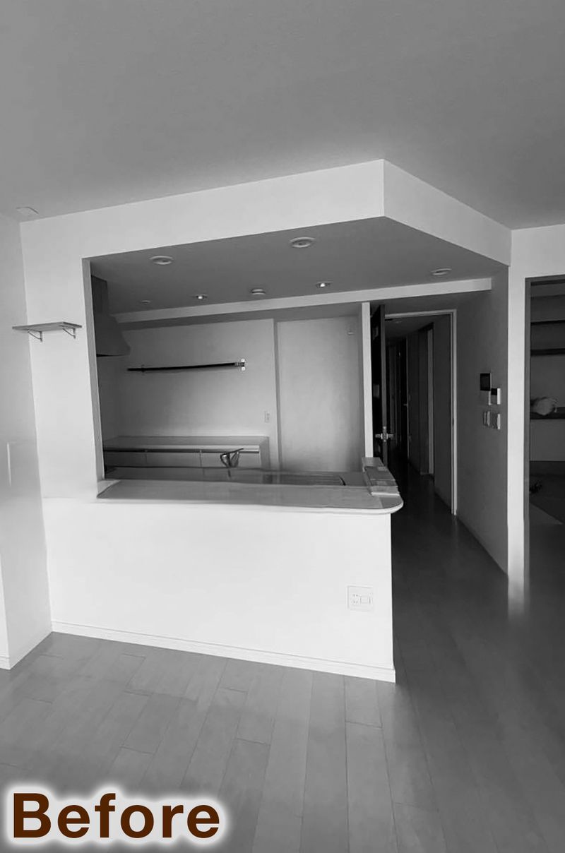 天然木とグレーが調和する上質マンションリノベ（リフォーム前）