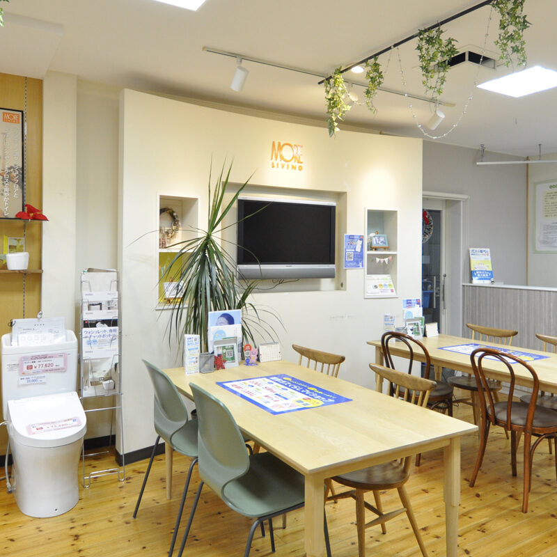 春日井店の店内